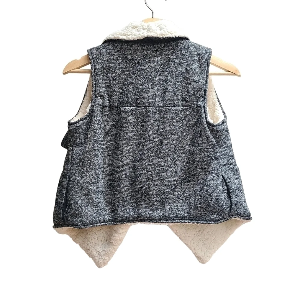 Me Jane Open Front Faux Sherpa Vest, Grey And White, Size 12 (Girl's)